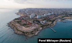 Aktau şäheriniň ýokardan görnüşi