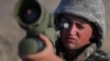 Военнослужащий Армии обороны Карабаха во время боевых действий, октябрь 2020 г.