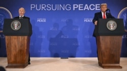 ABŞ prezidenti Donald Tramp (sagda) we rus prezidenti Wladimir Putin 