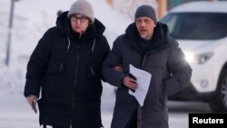 Avocatul Vasily Dubkov a însoțit-o pe mama lui Navalnîi în Siberia. 