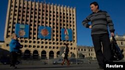 Можно долго спорить о том, что Октябрь и большевизм дали Абхазии или отняли у нее