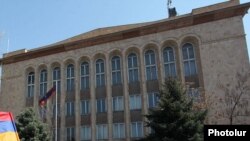Սահմանադրական դատարանի շենքը Երևանում, արխիվ