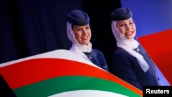 Гарәп Әмирлекләренең Etihad ширкәте стюардессалары