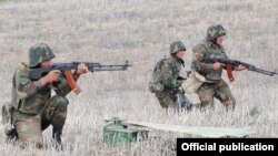 Nagorno-Karabakh -- Karabakh Armenian troops hold exercises.