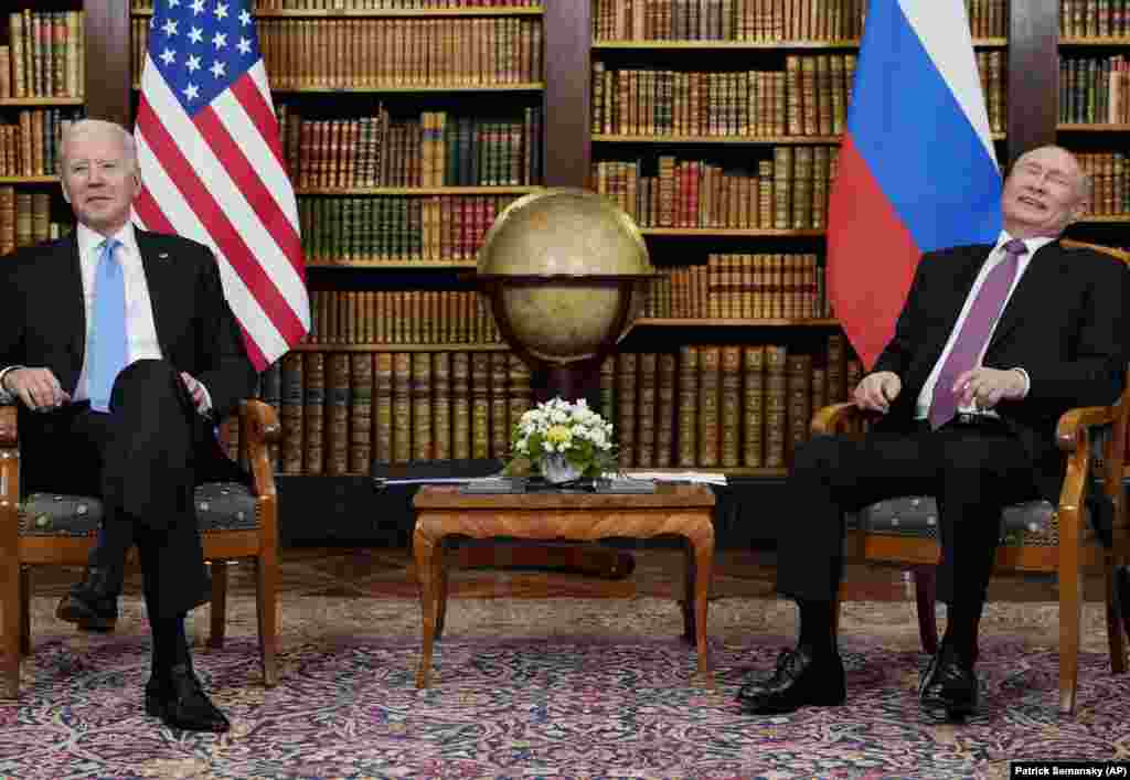 Președintele SUA, Joe Biden, și președintele Rusiei, Vladimir Putin, la summitul SUA-Rusia de la Geneva, pe 16 iunie 2021.