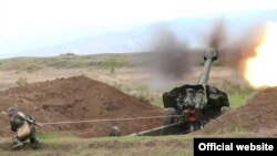 Armenia -- Troops hold military exercises.