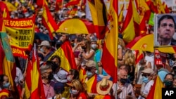 Protesta protiv plana španske vlade za pomilovanje zatvorenih katalonskih separatističkih vođa, Madrid, nedjelja, 13. juna 2021. 