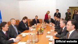 Belgium -- Top officials from Armenia and NATO meet in Brussels on 20May2009