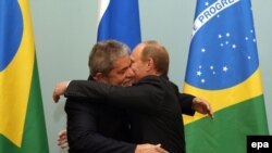  Лула да Силва и Путин (2010 год) 