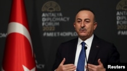 Թուրքիայի արտաքին գործերի նախարար Մևլյութ Չավուշօղլուն, արխիվ: 