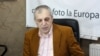 Petru Bogatu în studioul Radio Europa Liberă
