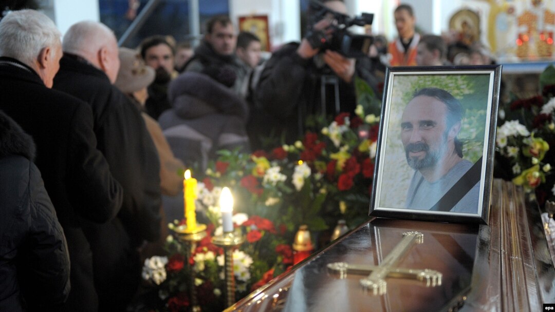 Kovčeg sa tijelom Jurija Verbitskog tokom njegove sahrane 24. januara 2014.