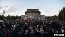 Armenia -- Three opposition parties holding a rally in Liberty Square, Yerevan, 10Oct2014