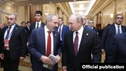 Премьер-министр Армении Никол Пашинян и президент России Владимир Путин (архивная фотография)
