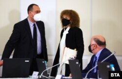 Галина Захарова пристига на заседанието на Пленума на ВСС в петък