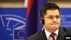 Vuk Jeremić ortodoksniji od novog patrijarha