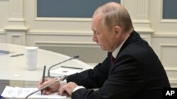 Владимир Путин на пленарной сессии дискуссионного клуба "Валдай", 27 октября 2022 года