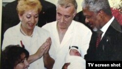 Kofi Anan u posjeti tek rođenom Adnanu Meviću