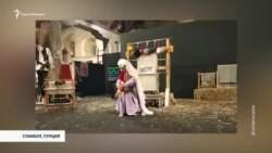 Дочь Эльмиры Катаки танцует крымскотатарский танец 