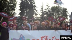 Tek nekoliko stotina Beograđana na protestu antifašista