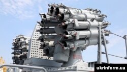 В Україні одночасно хочуть будувати і «москітний» флот, і великі кораблі, хоча грошей на це немає