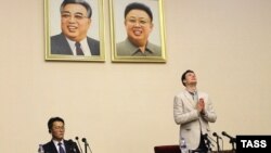 Отто Уормбьер кылмыш ишине байланыштуу уюштурулган маалымат жыйынында. 