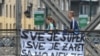 Bilbord podrške ministru Emiru Suljagiću, Sarajevo, maj 2011