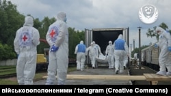 Russiýa Ukrainanyň heläk bolan esgerleriniň jesetleri gowşurýar