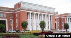 Парлумони Тоҷикистон ба чанд далел тарҳи пешниҳодии аҳзобро рад кард.
