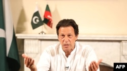 عمران خان وايي، د انتخاباتي درغلیو پلټنې ته تیار دی