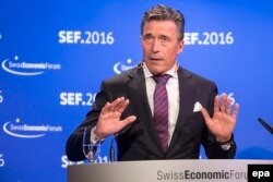 Fostul secretar-general NATO, Anders Fogh Rasmussen, la Forumul Economic Elvețian de la Interlaken
