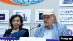 Ռոզի Արմեն և Երվանդ Երզնկյան