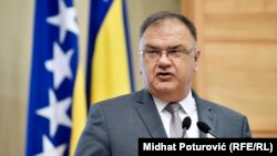 Mladen Ivanić na Forumu: Strani investitori će doći tek kada domaći budu ostvarivali dobre rezultate