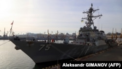 Distrugătorul de rachete american Donald Cook în portul ucrainian Odesa, februarie 2019.