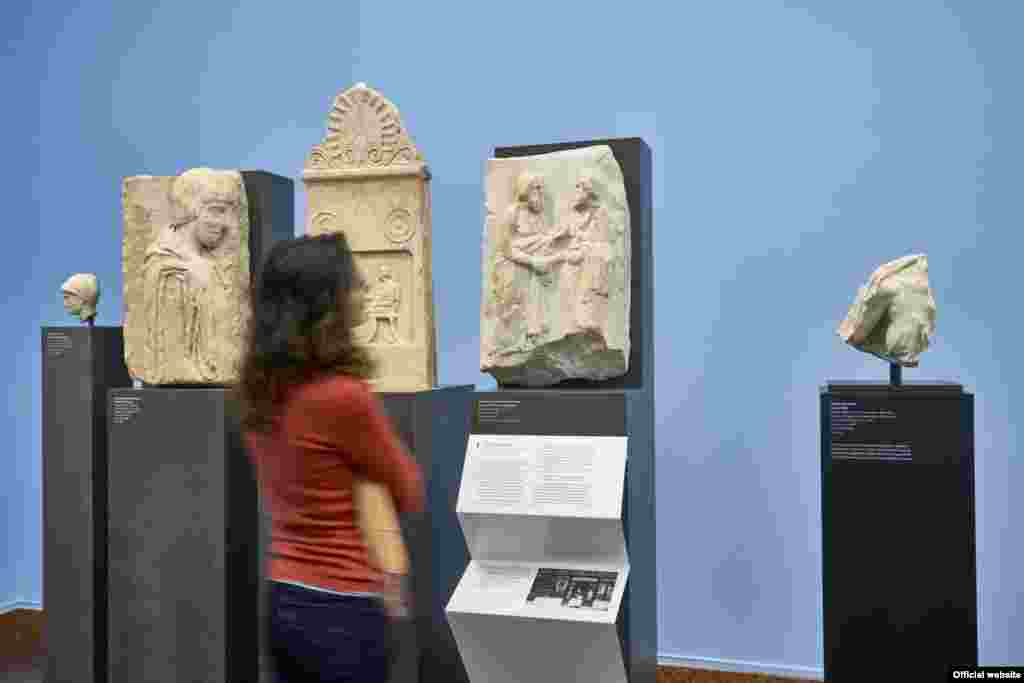Vedere din expoziția „Between Definite and Dubious. Sculptures and Their Histories” (Photo: Liebieghaus Skulpturensammlung).