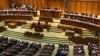 Primul guvern care se află în carantină. Politica online adoptată în forță de România