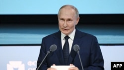Russiýanyň prezidenti Wladimir Putin (ahriw suraty)