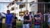 Aproape o mie de muncitori români, infectați cu coronavirus la un abator din Germania