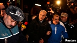 Adrian Năstase la sosirea la închisoarea Rahova în 2014