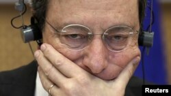 Маріо Драґі на засіданні Комітету з економічних і бюджетних питань Європарламенту 31 травня 2012 року