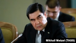 Türkmen prezidenti Gurbanguly Berdimuhamedow