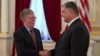 Президент України Петро Порошенко і радник президента США з питань національної безпеки Джон Болтон. Київ, 24 серпня 2018 року