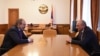 Nagorno-Karabakh -- Karabakh President Bako Saakian (R) and Armenian Prime Minister Nikol Pashinian meet in Stepanakert, November 4, 2018.
