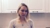 Елена Балановская в кухне в новой квартире, приобретенной в ипотеку. 17 декабря 2014 года.