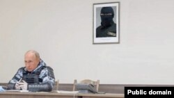 Владимир Путин и ОМОН, фотоколлаж