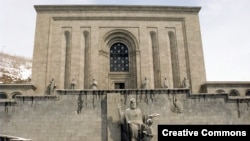 Մեսրոպ Մաշտոցի անվան Մատենադարանի գլխավոր մասնաշենքը