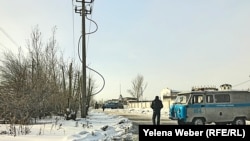 Ոստիկանները պարեկություն են անում «Դրևնի Րիմ» ռեստորանի մոտ: Կարագանդա, 8 հունվարի, 2018թ.