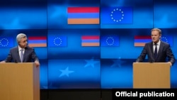 Սերժ Սարգսյանը և Դոնալ Տուսկը, Բրյուսել, 27-ը փետրվարի, 2017 թ․ 