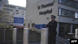 Laburistički gradonačelnik Londona Sadik Kan je kazao da bolnica "Sejnt Tomas" ima osoblje među najboljim u svetu