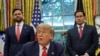 Дональд Трамп, вице-президент Вэнс и Рубио (справа) в Белом доме